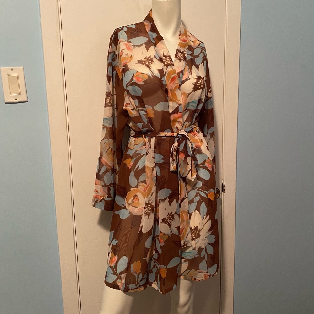 3 Way-Multi-Purpose Floral Robe / Dress / Swimsuit Coverup Size S/M